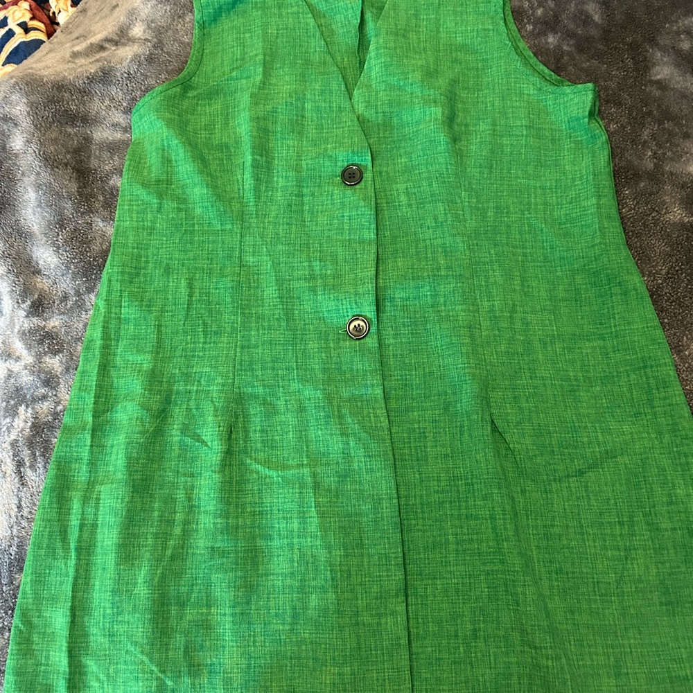 Green Women's 2 pc set - Picture 2 of 4